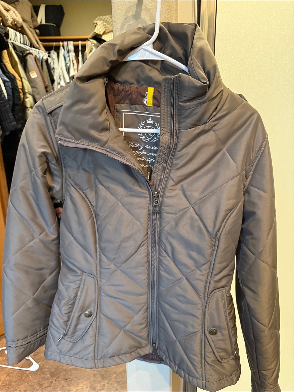 Women’s Ariat Quilted Jacket - Taupe